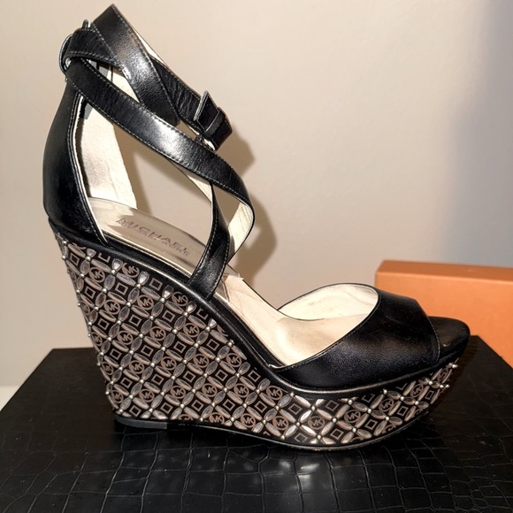 Michael Kors Gabriella Platform Sandal Black Logo Wedge Size 10 - Picture 1 of 8
